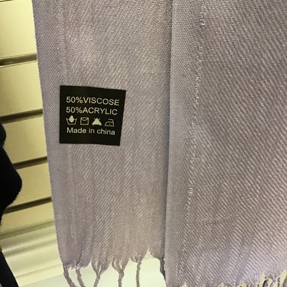 NWT Purple Lavender solid Textured Scarf Shawl - Picture 3 of 3